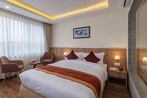 Hotel Crystal Pashupati