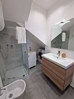 A Casa di Diego-appartamento Fronte Mare Vicino al Centro Storico di C