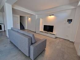 A Casa di Diego-appartamento Fronte Mare Vicino al Centro Storico di C