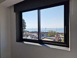 A Casa di Diego-appartamento Fronte Mare Vicino al Centro Storico di C