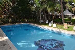 Casa Rubino - Confortevole Casa con Ampio Spazio Esterno e Piscina Pri