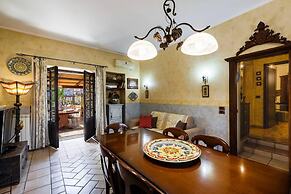 Casa Rubino - Confortevole Casa con Ampio Spazio Esterno e Piscina Pri