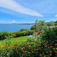 Villa Daniela con Piscina Privata e Discesa a Mare tra Catania e Sirac