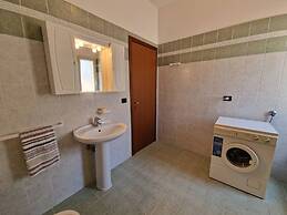 Villa Daniela con Piscina Privata e Discesa a Mare tra Catania e Sirac