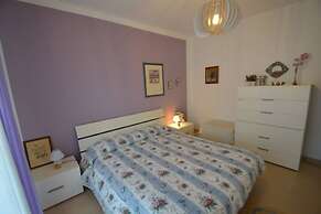 Appartamento Orchidea in Residence con Piscina Condominiale