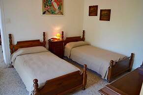 Villa Bonaccorso - La Dimora Immersa Nella Natura ai Piedi Dell Etna