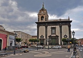 Villa Bonaccorso - La Dimora Immersa Nella Natura ai Piedi Dell Etna