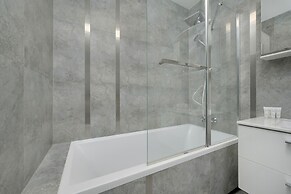 Apartment Near the River by Renters