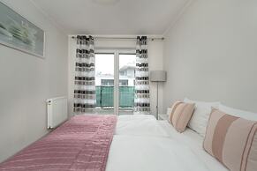 Apartment Near the River by Renters