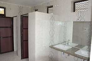 Hotel Aashish Resort