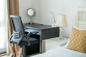 Deluxe 2Bed Duplex Apartment & parking