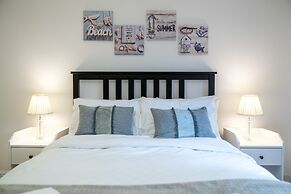 Deluxe 2Bed Duplex Apartment & parking