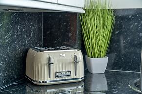 Deluxe 2Bed Duplex Apartment & parking