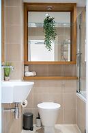 Deluxe 2Bed Duplex Apartment & parking