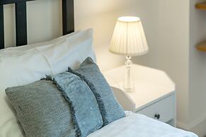 Deluxe 2Bed Duplex Apartment & parking