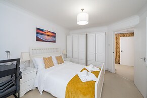 Deluxe 2Bed Duplex Apartment & parking