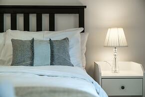 Deluxe 2Bed Duplex Apartment & parking