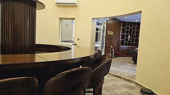 Grik Hotel - Entebbe