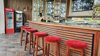 Grik Hotel - Entebbe