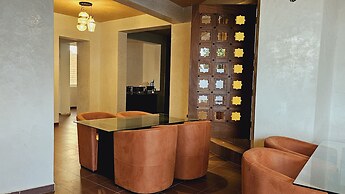 Grik Hotel - Entebbe