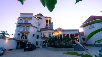 Grik Hotel - Entebbe