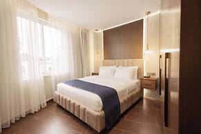 Grik Hotel - Entebbe