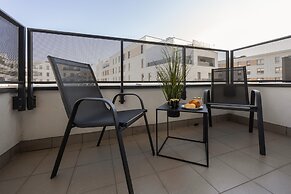 Komputerowa Studio Warsaw by Renters