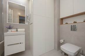 Komputerowa Studio Warsaw by Renters