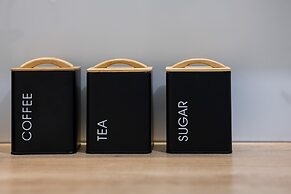 Komputerowa Studio Warsaw by Renters