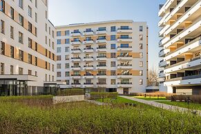 Komputerowa Studio Warsaw by Renters