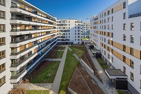 Komputerowa Studio Warsaw by Renters