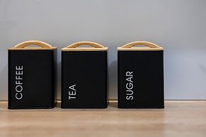 Komputerowa Studio Warsaw by Renters