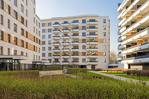 Komputerowa Studio Warsaw by Renters