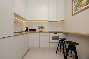 Komputerowa Studio Warsaw by Renters
