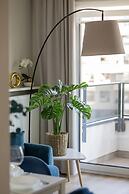 Komputerowa Studio Warsaw by Renters