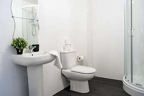 2 Bedroom Apt Leamington Spa