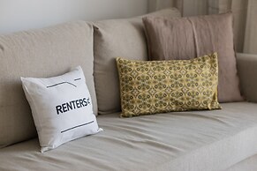 Subtle Apartment in Warsaw by Renters