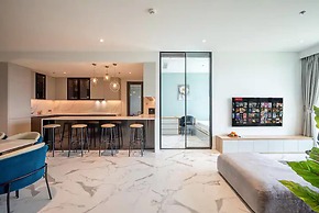 Bluesky Metropole Galleria Luxury