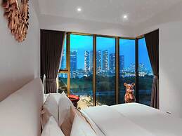 Bluesky Metropole Galleria Luxury