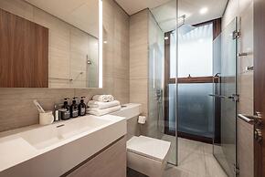 Bluesky Metropole Galleria Luxury