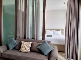 Bluesky Metropole Galleria Luxury