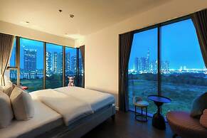 Bluesky Metropole Galleria Luxury