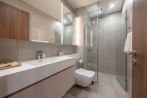 Bluesky Metropole Galleria Luxury