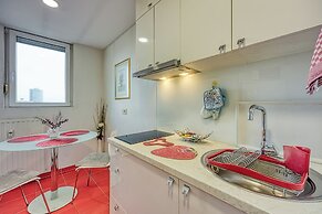 New Cozy Penthouse With Panoramic View