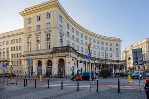 Apartment for 6 in the Heart of Warsaw