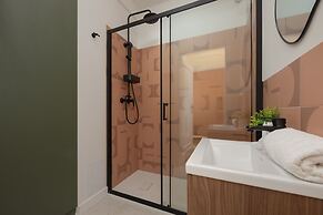 Apartment for 6 in the Heart of Warsaw