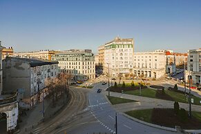 Apartment for 6 in the Heart of Warsaw