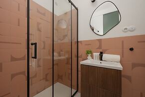 Apartment for 6 in the Heart of Warsaw