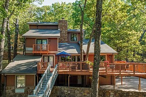 Lake-view 'pelican Point Retreat' in Afton!