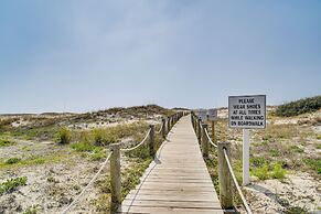 Gulf Shores Condo w/ Balcony + Ocean Views!